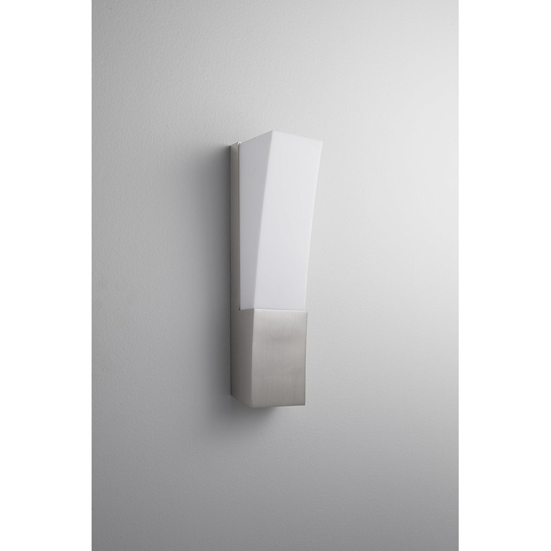 Crescent Sconce