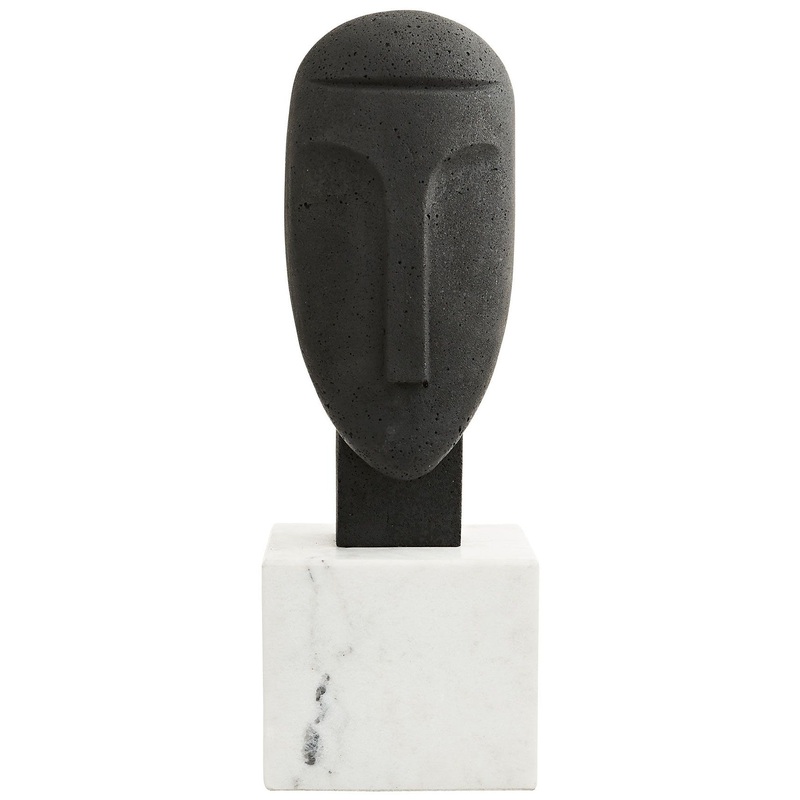 Isa Sculpture